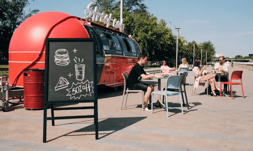 usaha street food