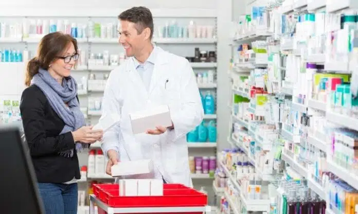 Peluang dan Tantangan dalam Bisnis Apotek Modern
