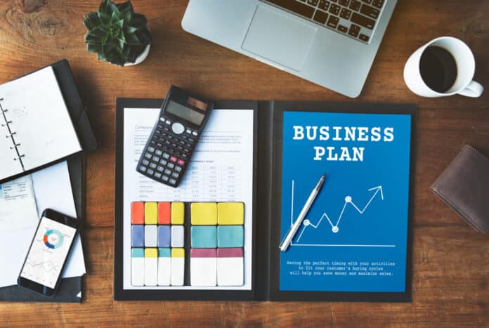 membuat business plan